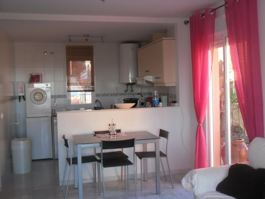 2035-Lovely 1 Bedrooms Sea View Apartment Manilva Exterior foto
